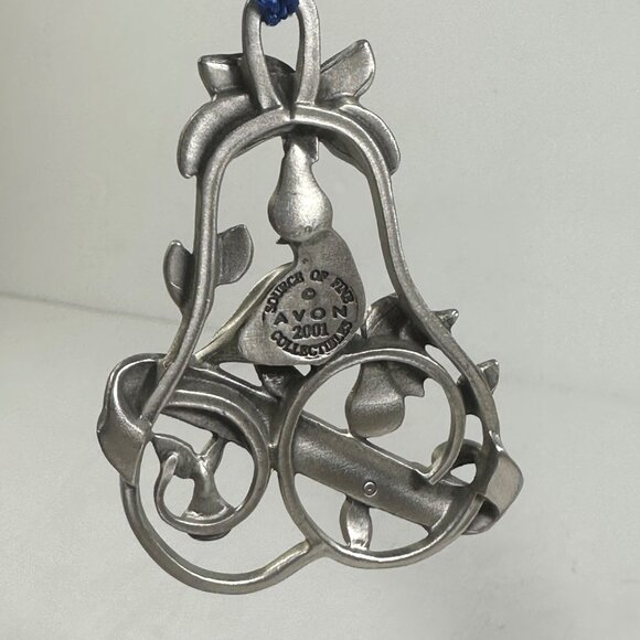 Avon 2001 Pewter Partridge In A Pear Tree Christmas Ornament With Box - Picture 2 of 5